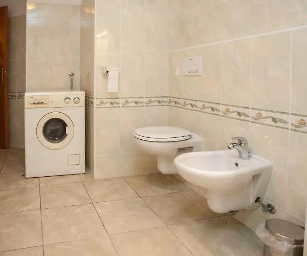 Navyhlidce Gasthuis 4*